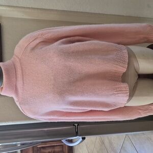 Vtg. Chaus 70% Lambwool, 20% Angora Rabbit Hair & 10% Nylon Turtleneck Sweater